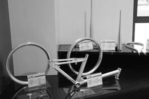 アウトドアスポーツ用品の部品